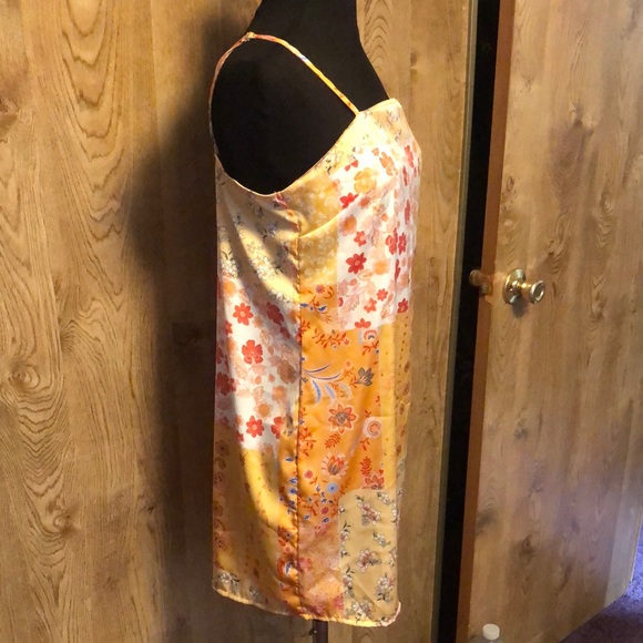 Forever 21 multicolored knee-length slip dress - Picture 4 of 12